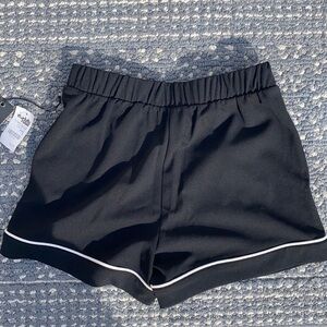 NWT. Black Shorts.​